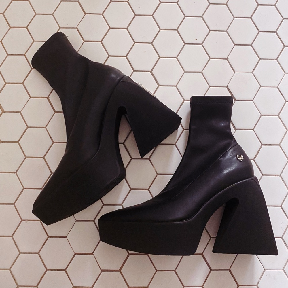 ❌SOLD❌ Naked Wolfe Black Boots